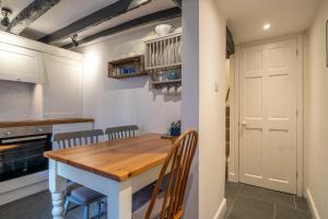 Low Nook Cottage - Gorgeous decor