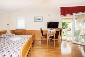 Family Room with Balcony room in Pansion Vago
