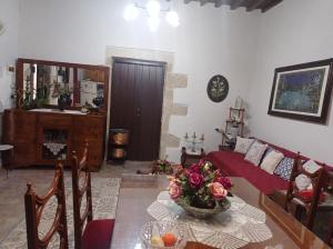 TRADITIONAL HOUSE MARIA