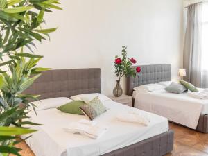 Deluxe Apartment room in Riva Palace Apartments
