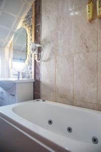 Emirtimes Hotel Kadıköy