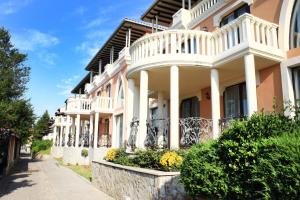 Villas Elenite Premium