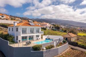 Villa ElDoMar - 4hvězdičkové hotely ve městě Estreito da Calheta