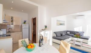 Apartment Mali Pariz