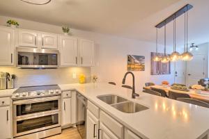 Balcony and Hot Tub Access Modern Breck Escape!