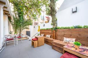 Lisbon Wine House - Rooms & Suites