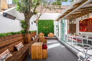 Lisbon Wine House - Rooms & Suites