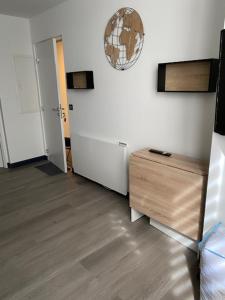 Appartements Residence avec un T3 un T2 et un STUDIO en Centre Ville d Argeles-Gazost : photos des chambres