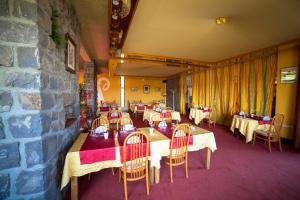 Hotels Le Grand Hotel de Besse : photos des chambres