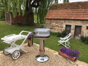 Maisons de vacances Gite Le Mur magnifique longere au Bourgogne-du-Sud : photos des chambres