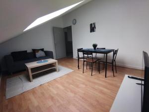 Appartements Chic and spacious apart with parking : Appartement