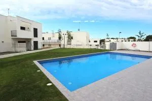 AT308 Con piscina, airco, parking, playa Canyadell a pocos metros - 阿尔塔夫拉