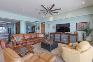 Luna Blanca 702 by Kivoya