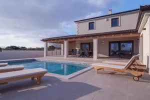 Villa Lydia - Muntić