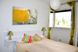 Appartements Seaside apartment with beach service : photos des chambres