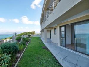 The View at Whale Cove De Kelders