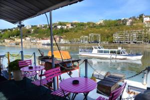 Appartements Appartement d'une chambre avec terrasse amenagee et wifi a Lyon : photos des chambres