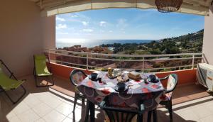 T1 vue mer bord de mer Ajaccio