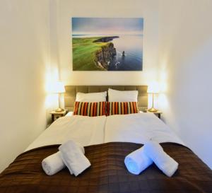 L&Gs Apartment - Balcony - Close to Car Park