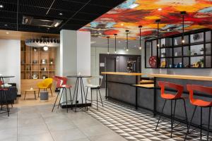 Hotels Ibis Marseille Centre Prefecture : photos des chambres