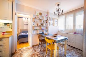 Sava Centar 1-bedroom apartments in the heart of New Belgrade