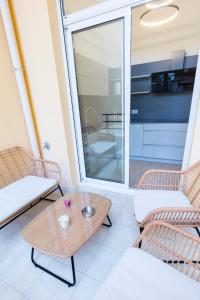 Appartements JARDIN DES MUSES - 2 PIECES - PARKING Carre d'or Menton : photos des chambres