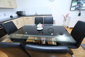 Gorgeous 2 bedroom 2 bathroom Woolwich