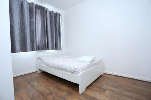 Gorgeous 2 bedroom 2 bathroom Woolwich