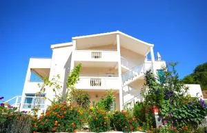 Jaz Apartments - Kaluđerovići