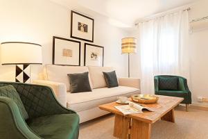 Two-Bedroom Apartment with Balcony room in Genteel Home Velarde