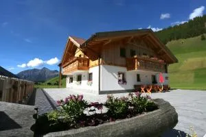 Ferienwohnungen Unterangerhof - Malga di Montegrande