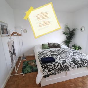 Appartements Chambre Jungle - Tout confort Saint Marceau : photos des chambres