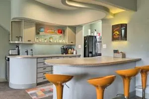 Falling Water Chalet Upper Unit Near Bike Trails! - Goodman