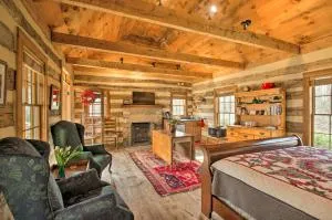 Numerous On-Site Trails Earlysville Wooded Cabin - Earlysville