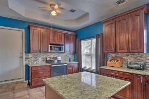 San Antonio Home w Pool & Hot Tub Near SeaWorld!