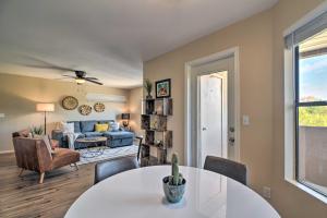 Pool, Hot Tub and Golf Course Views Scottsdale Home