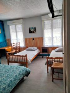 Hotels Le gibergeon : Chambre Familiale