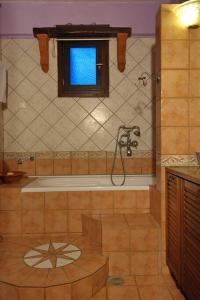ORFEAS HOYSE 1