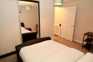 Lovely 2- bedroom Apartment in Belfast