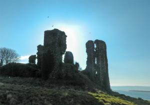 Castle Cottage By The Beach