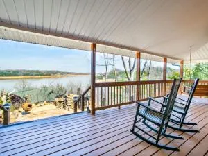 The Lookout - Lake View, Hot Tub and Grill - Baneberry