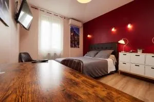 hotel de la paix - Le Carlaret