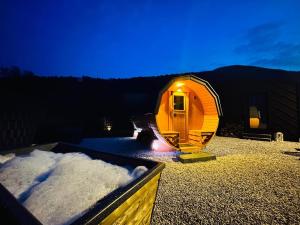 Voralpen Lodge - Ferienhaus mit Gym, Sauna & Hot Tub