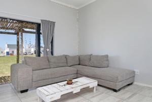 Cheerful Cottage on Britannia Beach, West Coast