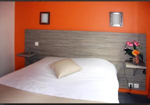 Hotels Hotel de la Colombiere : Chambre Double avec Toilettes Communes