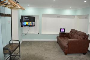 Willow Tree 1 bed Apartment - STAYSEEKERS