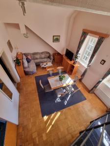 Apartma Vrtnica, Vila Golf
