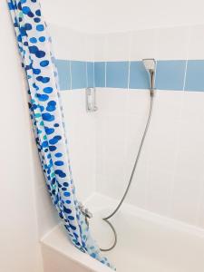 Appartements Tout confort ! Calme, Climatisation, Vue Degagee, Ville ,Parking Gratuit, Ascenseur, Wifi : photos des chambres