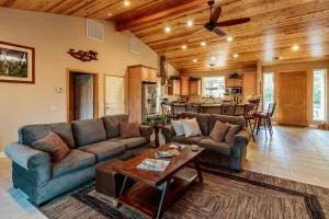 Murray Lake Retreat - North Fork