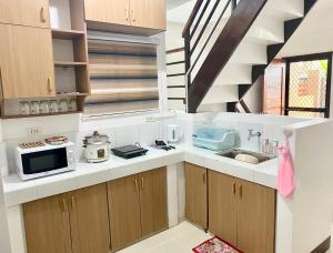 Kaitleen Home Stay Door 1